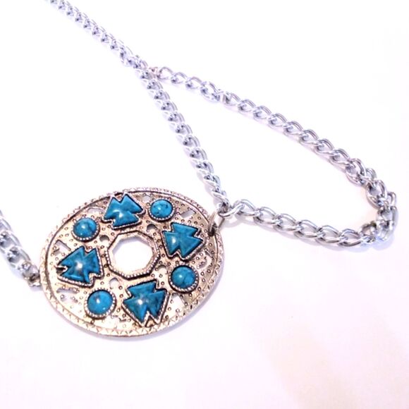 Vintage Southwestern Inspired Silver Tone Faux Turquoise Chain Belt - Picture 4 of 6